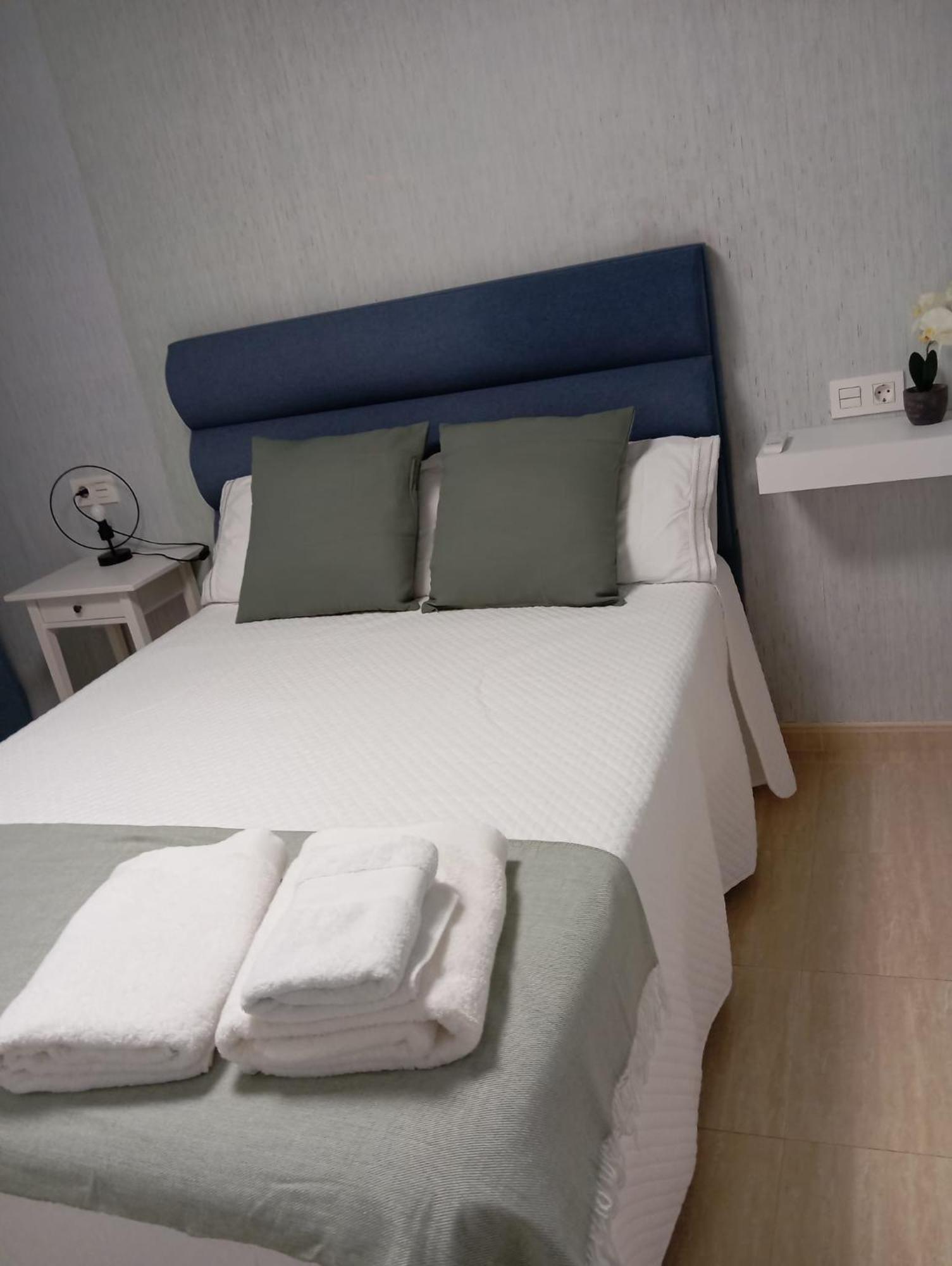 רוקאוטס דה מר Apartamento Leyaros מראה חיצוני תמונה